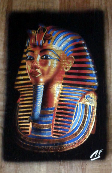 Papyrus King Tut Funeral Maske Profile view
