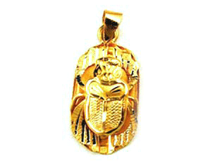 diamond cut scarab pendant 18k gold